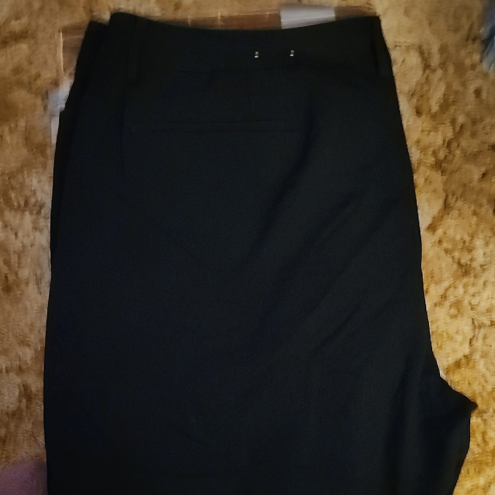 Apt. 9 Classic Black Capris